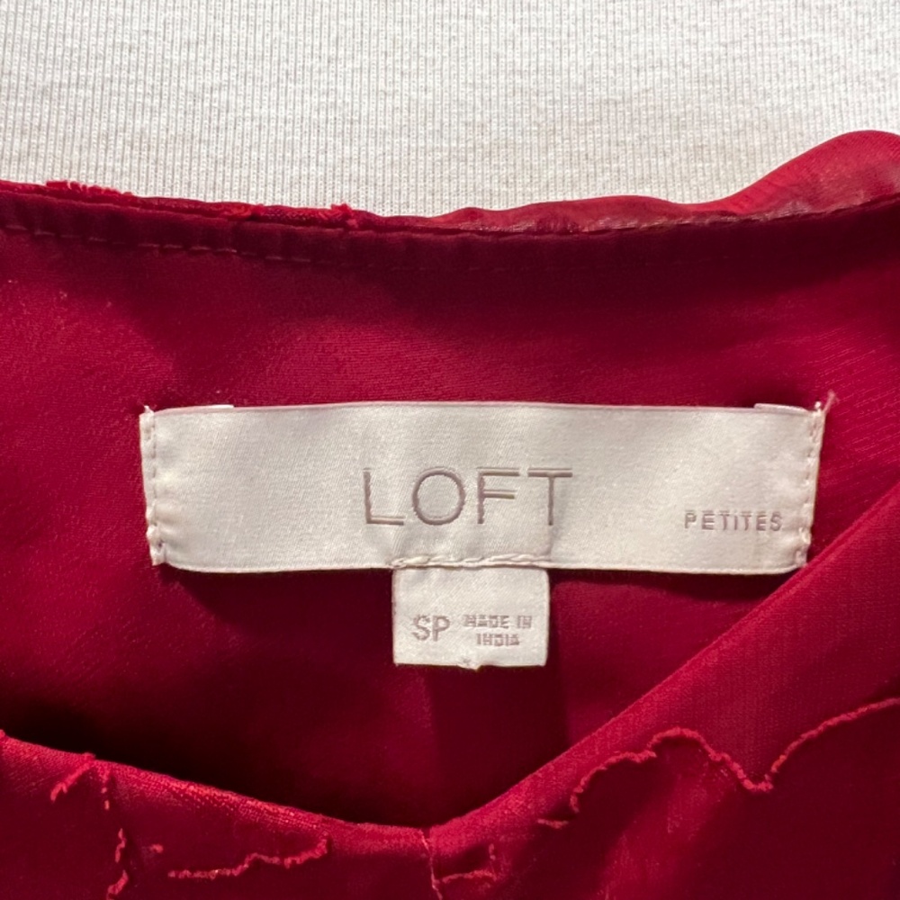 Ann Taylor Loft camisole perfect for Valentines Day - Picture 9 of 9
